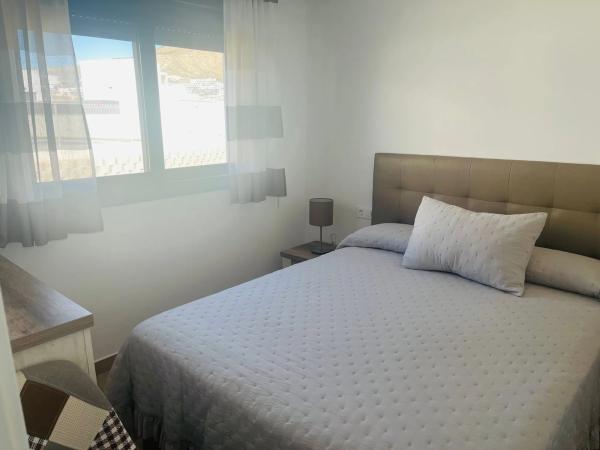 Chalet adosado en avenida Costa Brava, 33