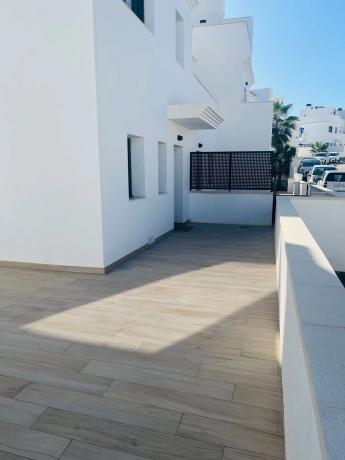 Chalet adosado en avenida Costa Brava, 33