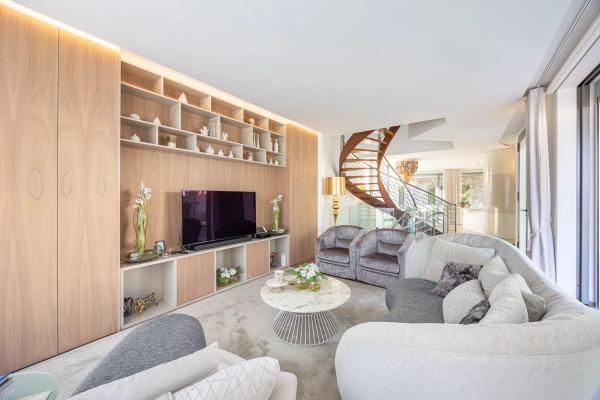 Casa independiente en calle Praga