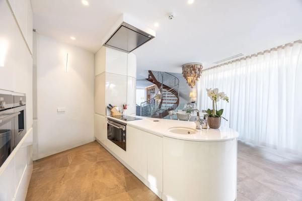 Casa independiente en calle Praga