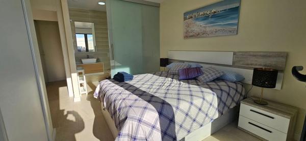 Piso en calle Londres, 3 -----7