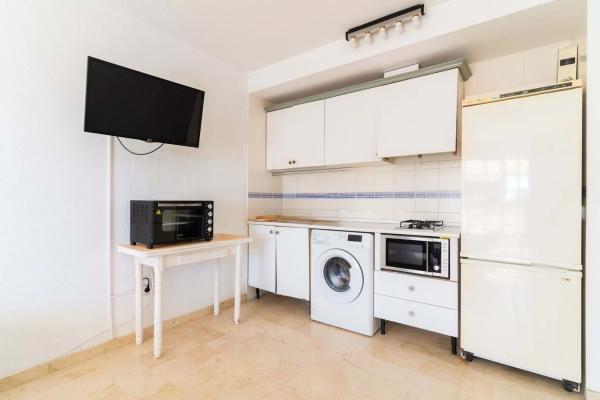 Estudio en calle Isla Mallorca