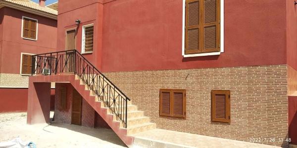 Casa independiente en avenida Madrid