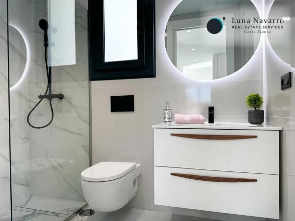 Casa independiente en calle Lisboa