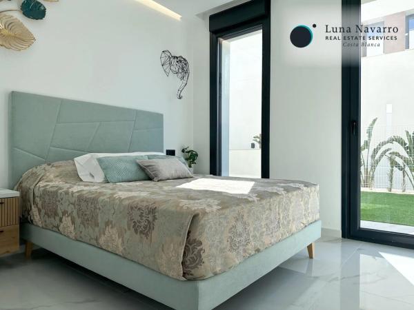 Casa independiente en calle Lisboa