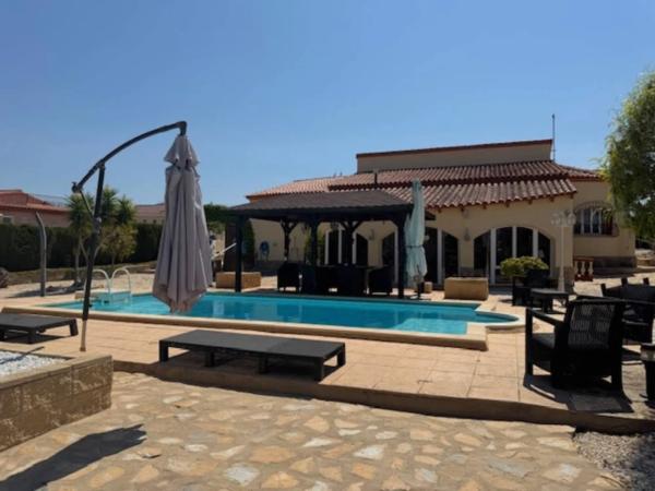 Chalet en calle de l'Olivera