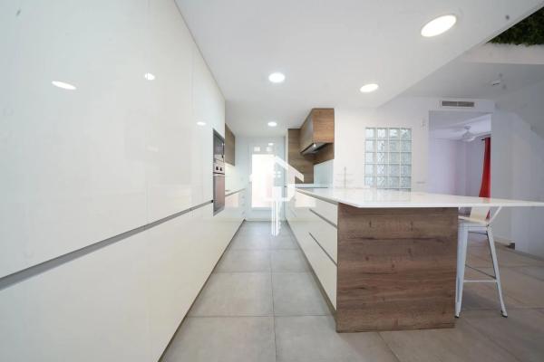 Chalet adosado en calle de les Paulines