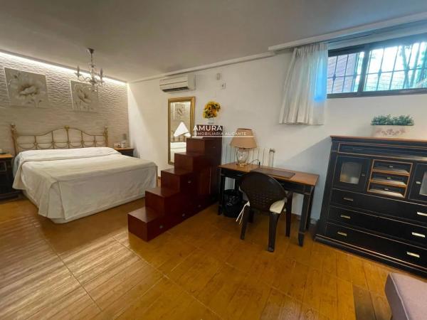 Casa independiente en calle Ossa Major