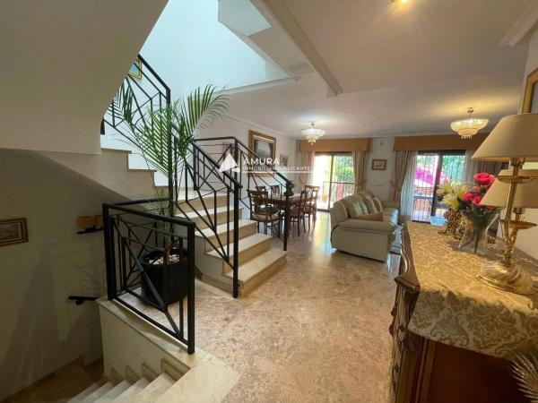 Casa independiente en calle Ossa Major