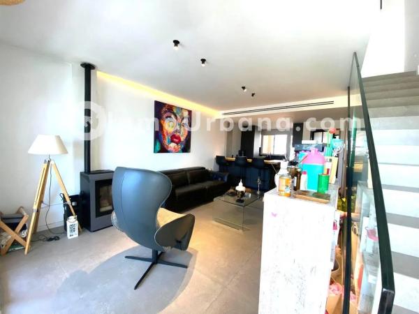 Chalet pareado en calle de la Variscita