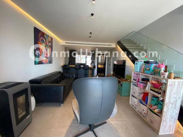 Chalet pareado en calle de la Variscita