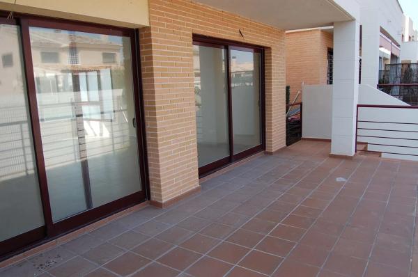 Chalet adosado en calle Capricornio, 9