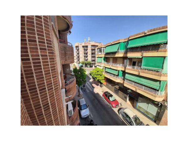 Piso en calle Salvador i Vicente Pérez Lledó, 15 -13