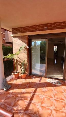 Casa independiente en calle Aries