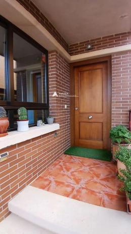 Casa independiente en calle Aries