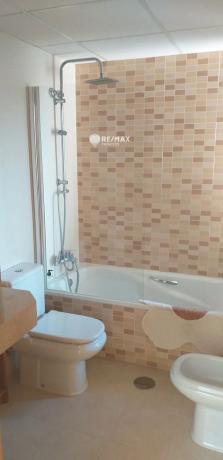 Chalet pareado en calle Aries