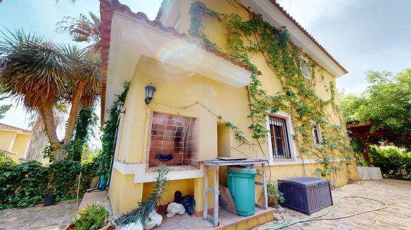 Casa independiente en calle de la Boira