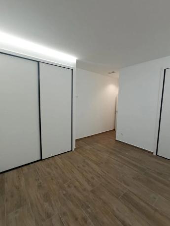 Casa independiente en calle Salvador y Vicente Perez Lledo, 11