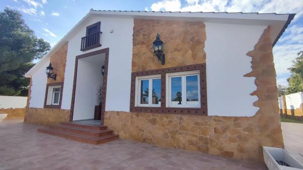 Casa independiente en calle de l'Andrita