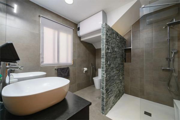 Chalet adosado en calle de I'Ametller, 56