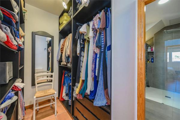 Chalet adosado en calle de I'Ametller, 56