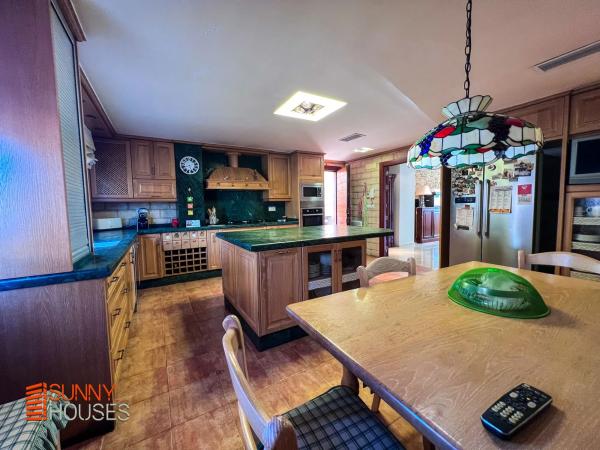 Casa independiente en calle Pintor el Greco