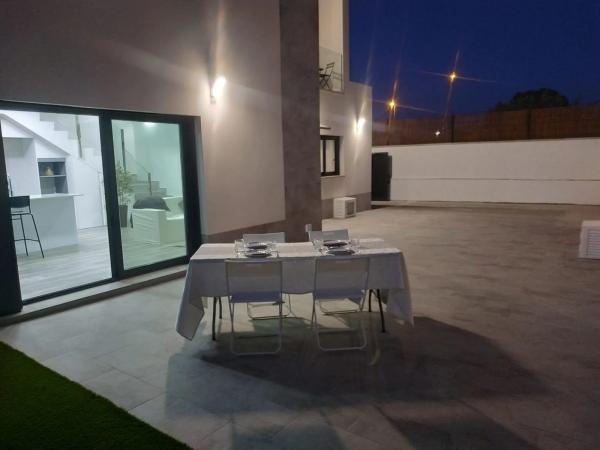 Chalet pareado en avenida Alcalde Fernando Ripoll, 9