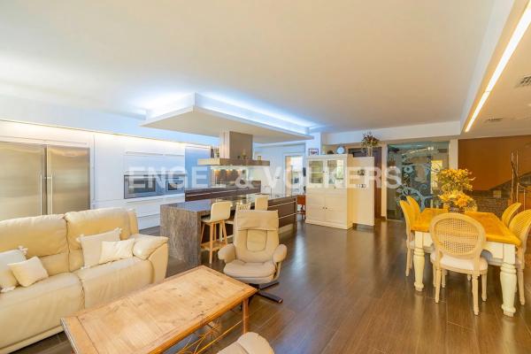 Casa independiente en plaza nueva, 24