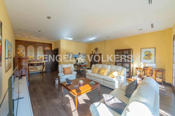 Casa independiente en plaza nueva, 24