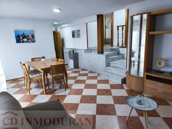 Ático en calle Pintor Pedro Camacho