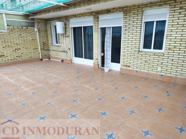 Ático en calle Pintor Pedro Camacho