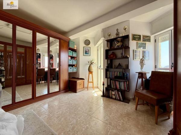 Piso en calle Pintor Antonio Amorós