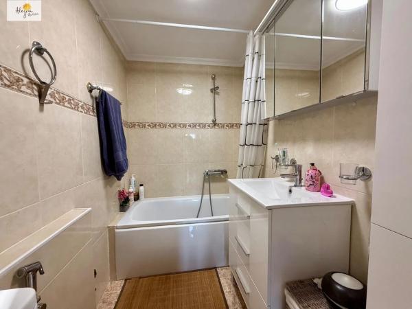 Piso en calle Pintor Antonio Amorós