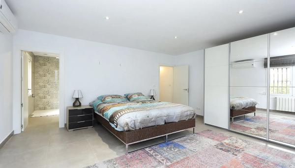 Casa independiente en Urbanización Albir Zona 2