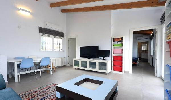 Casa independiente en Urbanización Albir Zona 2