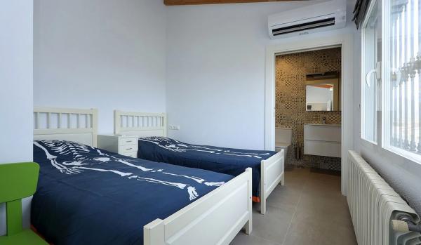 Casa independiente en Urbanización Albir Zona 2