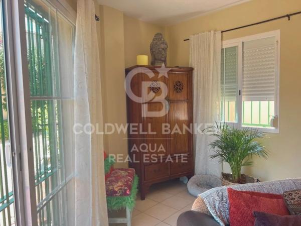 Casa independiente en calle los Leones, 11 -1