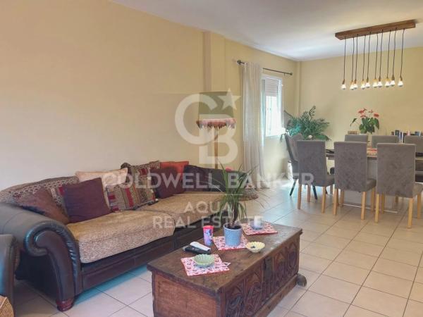 Casa independiente en calle los Leones, 11 -1