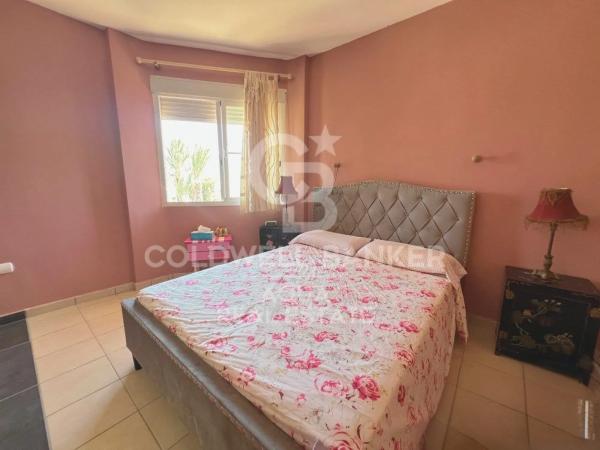 Casa independiente en calle los Leones, 11 -1