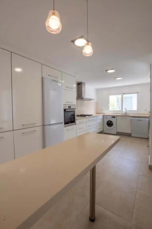 Chalet pareado en calle Austral