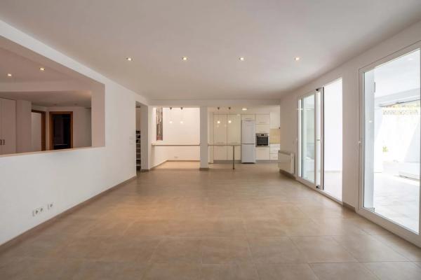 Chalet pareado en calle Austral