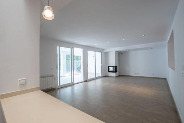 Chalet pareado en calle Austral