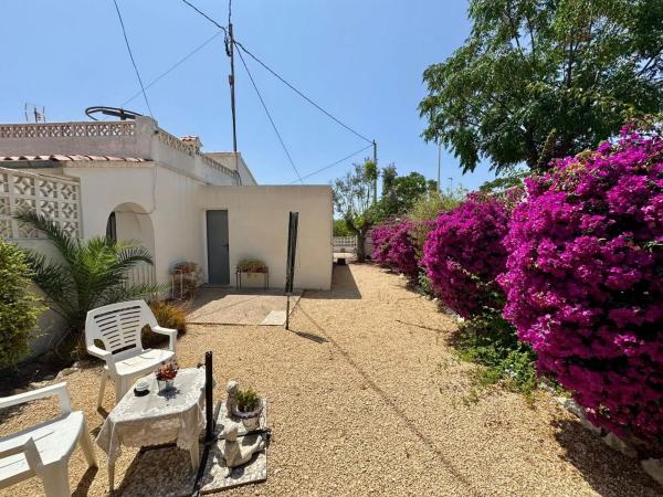Casa independiente en calle Xorta
