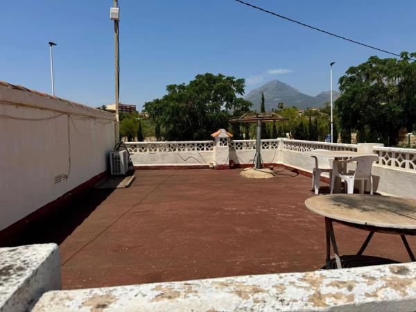 Casa independiente en calle Xorta