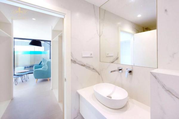 Chalet adosado en calle Urania