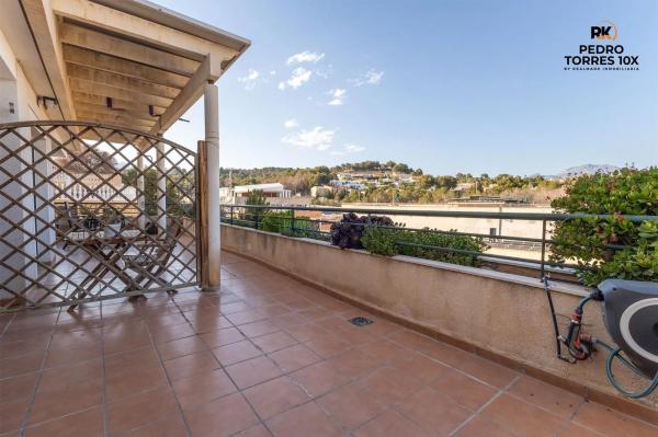 Piso en avenida Poeta Miguel Hernández, 1