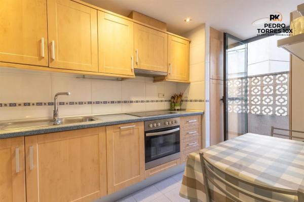 Piso en avenida Poeta Miguel Hernández, 1