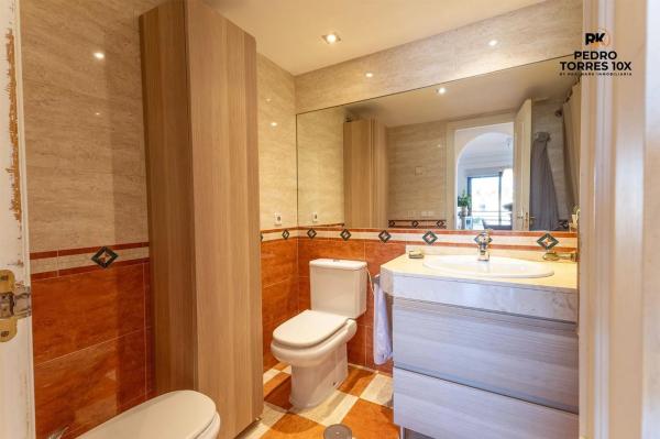 Piso en avenida Poeta Miguel Hernández, 1