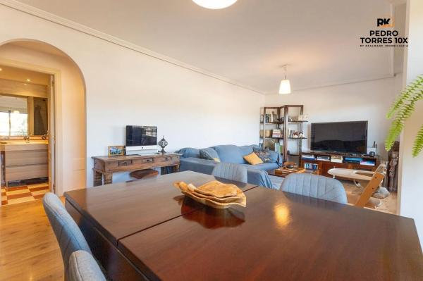 Piso en avenida Poeta Miguel Hernández, 1