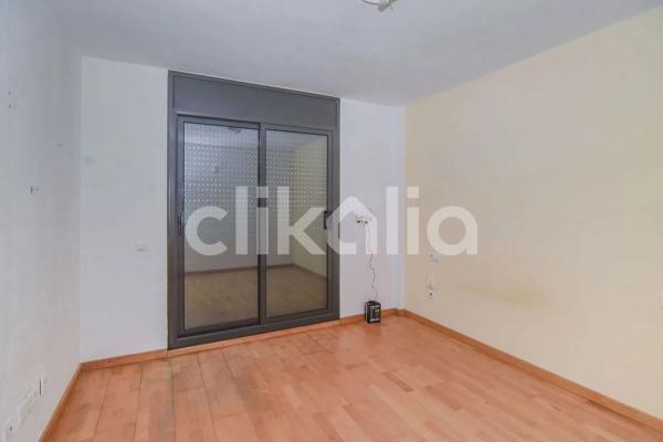 Piso en avenida País Valencià